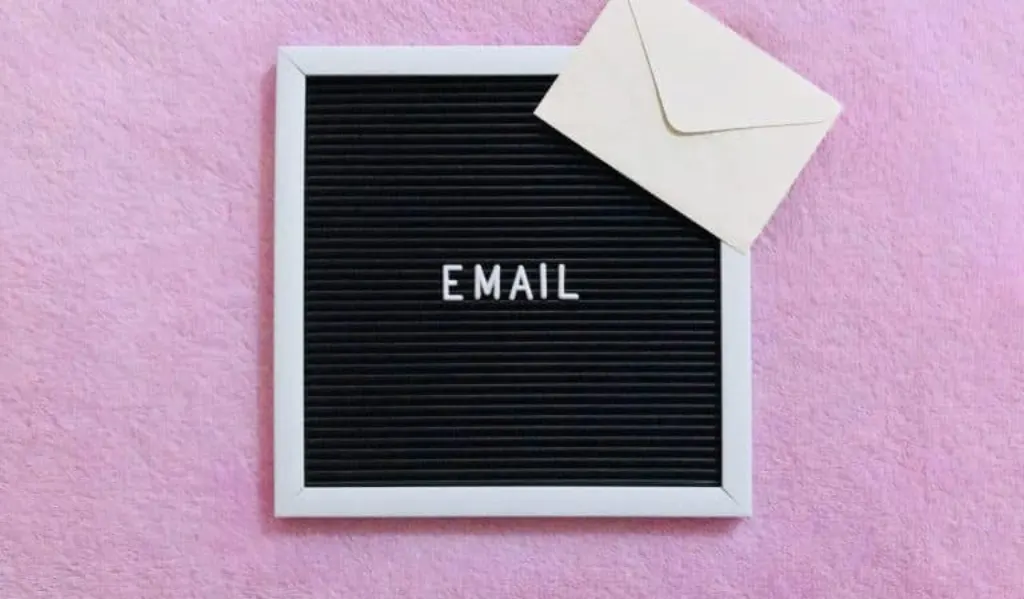 courrier electronique