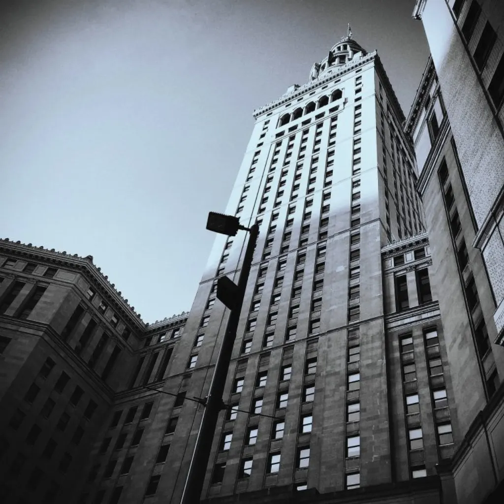 découvrez cleveland, une ville dynamique du midwest américain, connue pour son riche héritage culturel, ses attractions emblématiques comme le rock and roll hall of fame, et ses superbes parcs. explorez la scène gastronomique florissante, les événements artistiques et la beauté des rives du lac érié.