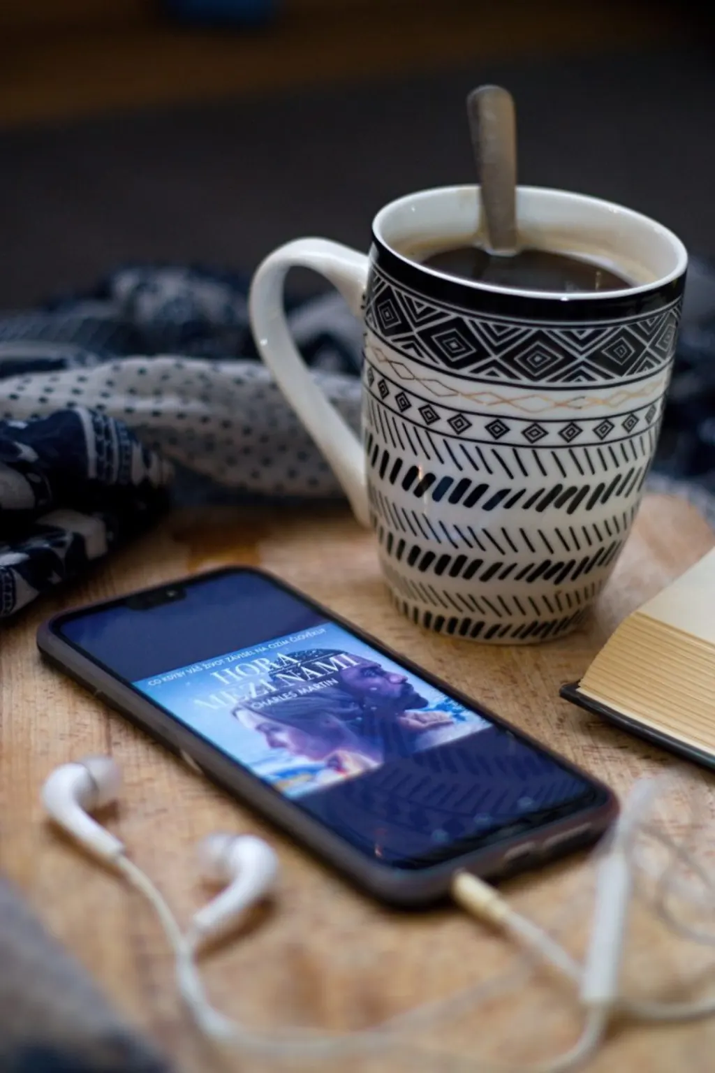 découvrez des audiobooks captivants et passionnants dans une variété de genres sur notre plateforme. profitez de la lecture en audio de vos livres préférés où que vous soyez.