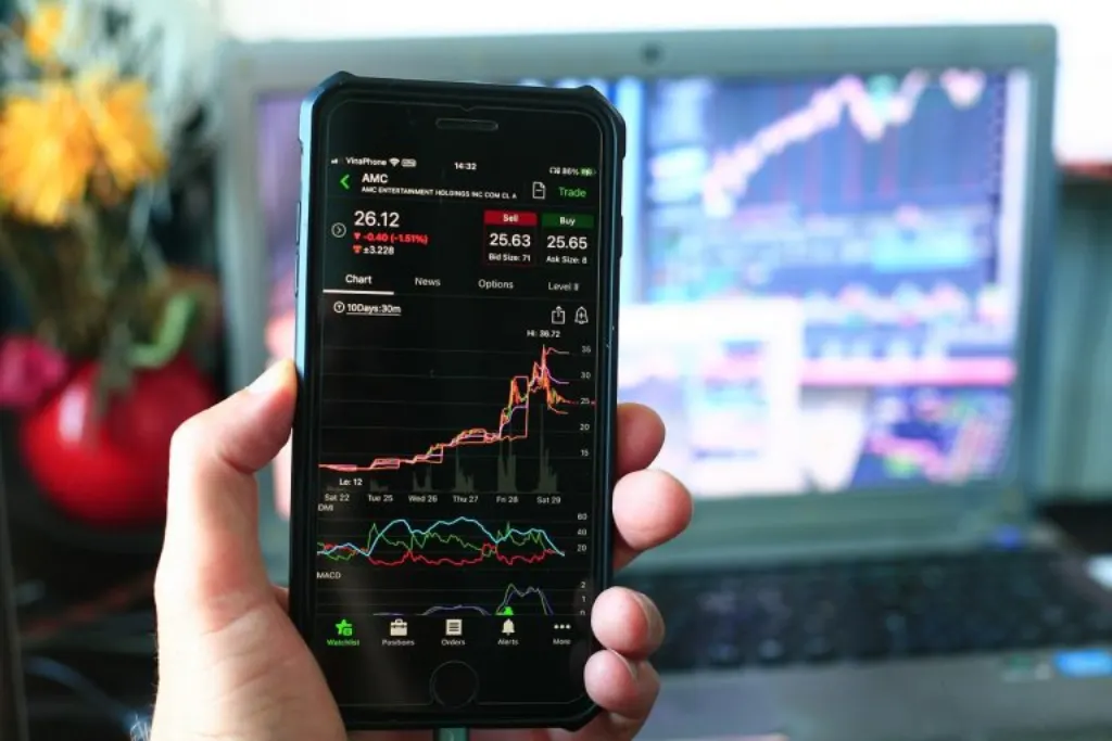 découvrez robinhood, la plateforme de trading innovante qui vous permet d'investir en bourse sans frais de commission. accédez à des actions, des etf et des cryptomonnaies facilement et commencez à construire votre portefeuille d'investissement dès aujourd'hui.
