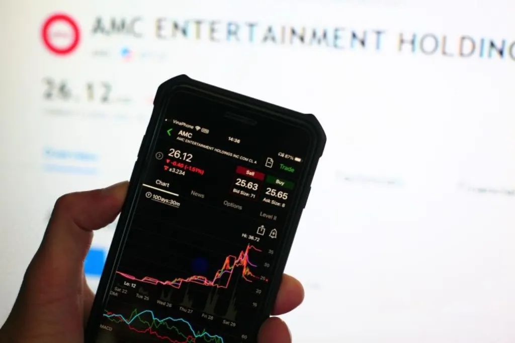 découvrez robinhood, l'application révolutionnaire qui vous permet de trader des actions, options et cryptomonnaies sans commissions. profitez d'une expérience d'investissement simplifiée, accessible à tous, et commencez à bâtir votre portefeuille dès aujourd'hui.