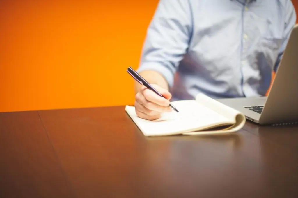 découvrez comment optimiser votre environnement de travail avec des conseils sur la productivité, le bien-être et l'harmonie au sein de votre équipe. transformez votre workplace en un lieu inspirant et efficace.