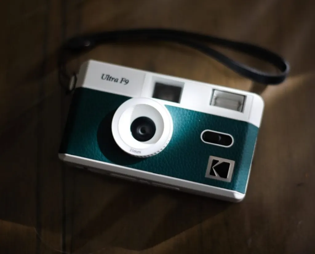 découvrez l'univers kodak : histoire de la photographie, innovations technologiques, appareils photo légendaires et conseils pour immortaliser vos souvenirs. explorez la marque iconique dès maintenant !