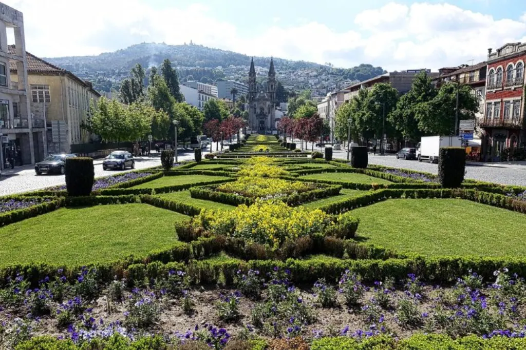 découvrez nos services d’aménagement paysager pour sublimer votre espace extérieur. création de jardins, entretien, plantation et conseils personnalisés par des experts.