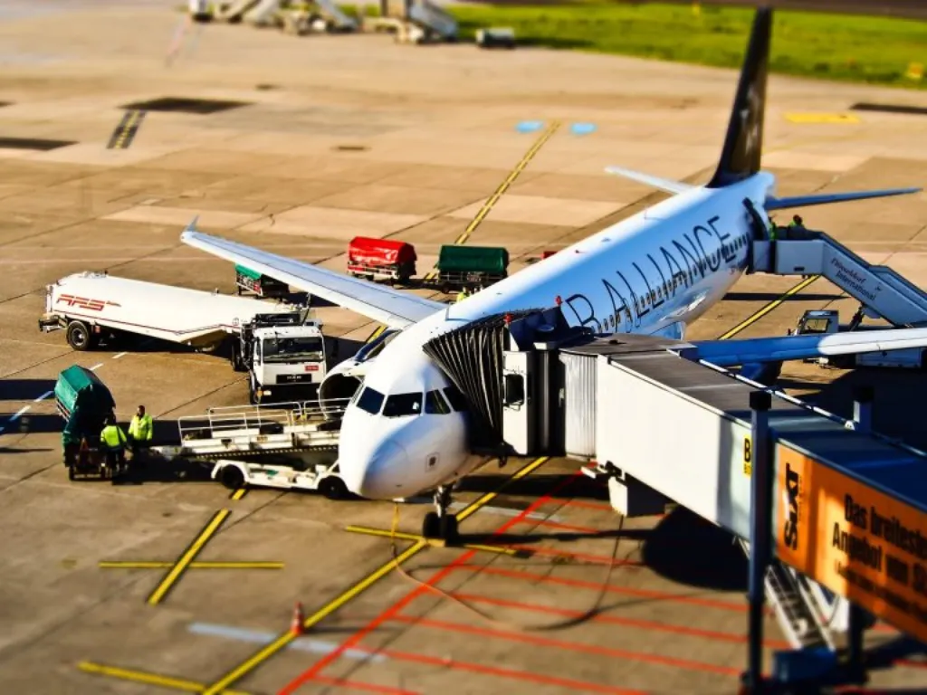 découvrez comment les compagnies aériennes fixent leurs prix, quelles stratégies de tarification elles utilisent et comment profiter des meilleures offres sur vos vols.