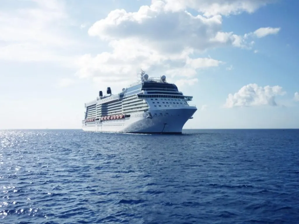 découvrez les croisières de luxe inoubliables avec notre compagnie maritime d’exception. profitez d’un service personnalisé, de cabines élégantes et d’escales exclusives à travers le monde. réservez votre voyage unique dès maintenant !