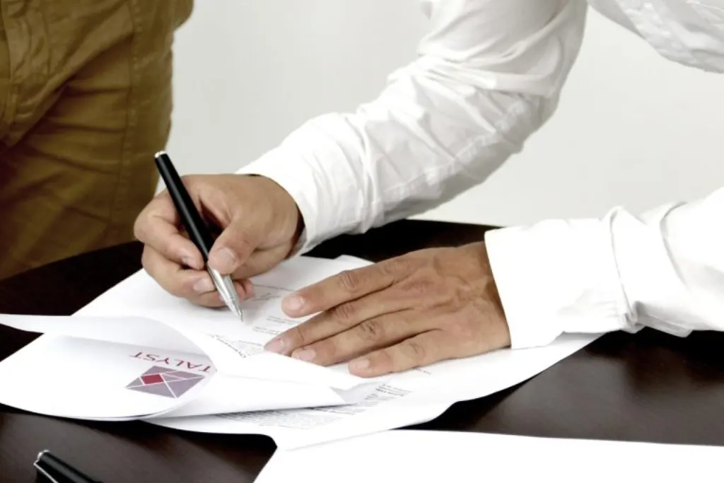 découvrez les étapes clés et les conditions essentielles pour une résiliation de contrat efficace et conforme à la législation en vigueur.