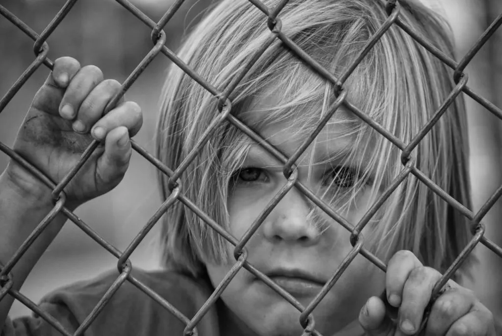 découvrez tout sur le concept de grayscale : définition, utilisations et applications dans le design et la photographie.