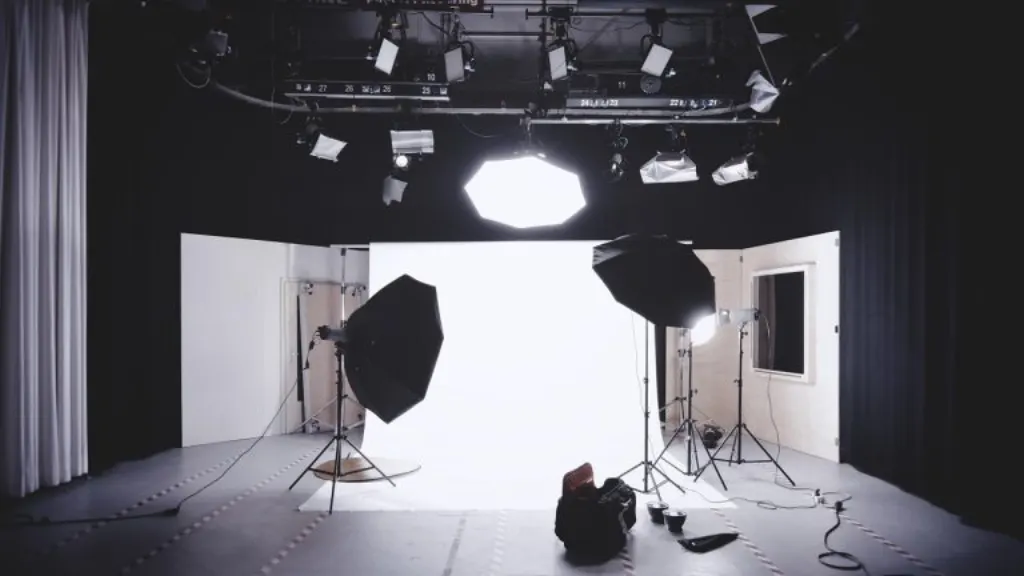 découvrez notre service de shooting photo professionnel pour capturer vos moments uniques avec style et créativité.