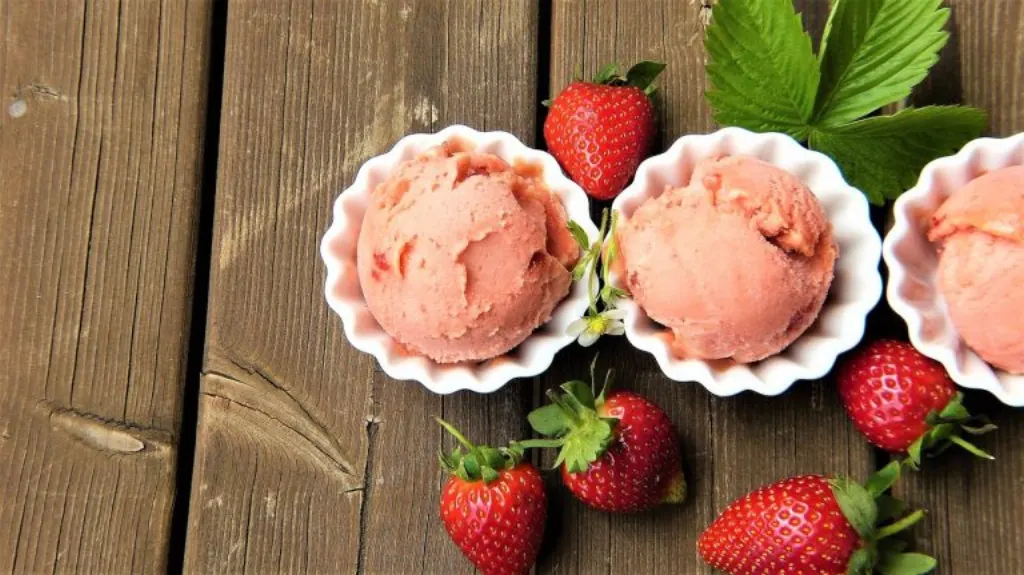 découvrez les meilleures entreprises spécialisées dans la production et la distribution de glace, offrant des solutions innovantes et fiables pour tous vos besoins en glace industrielle et commerciale.