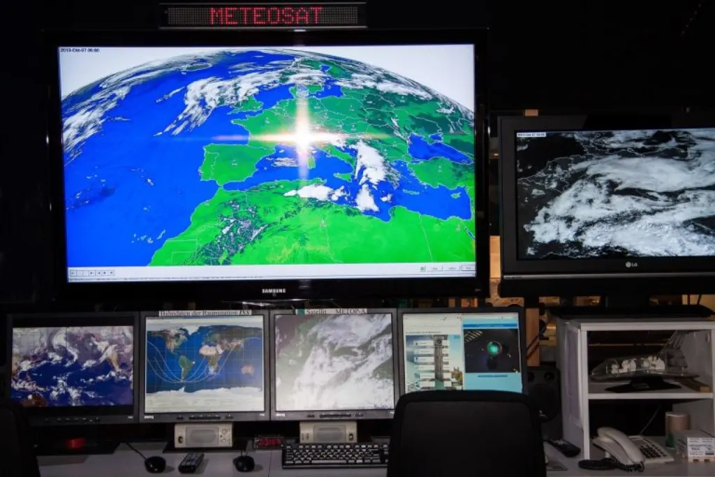 découvrez des données satellitaires précises et à jour pour vos analyses géospatiales, applications météorologiques et projets environnementaux.