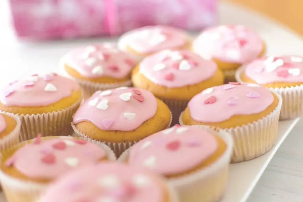 découvrez sprinkles cupcakes closure : toutes les informations sur la fermeture des boutiques sprinkles cupcakes, leurs horaires, et les alternatives pour savourer ces délicieuses gourmandises.