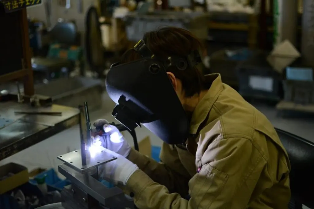 découvrez les avancées et opportunités de la fabrication en orbite, révolutionnant l'industrie grâce à la production dans l'espace.