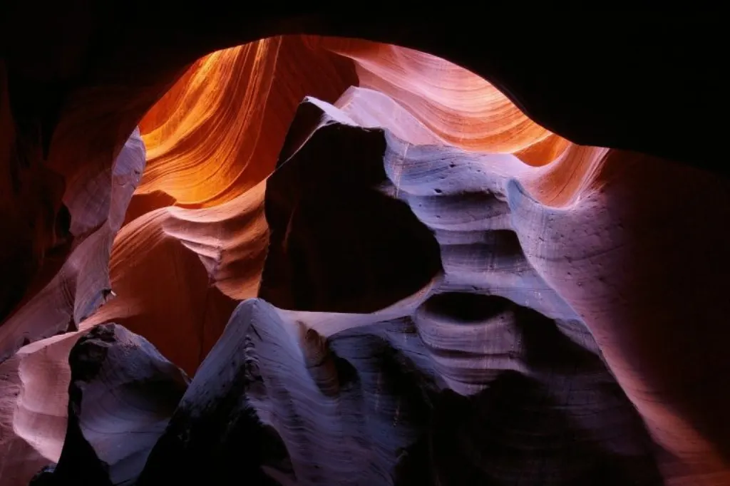découvrez utah, un état remarquable des états-unis, connu pour ses paysages naturels époustouflants, ses parcs nationaux célèbres et ses activités de plein air pour toute la famille.