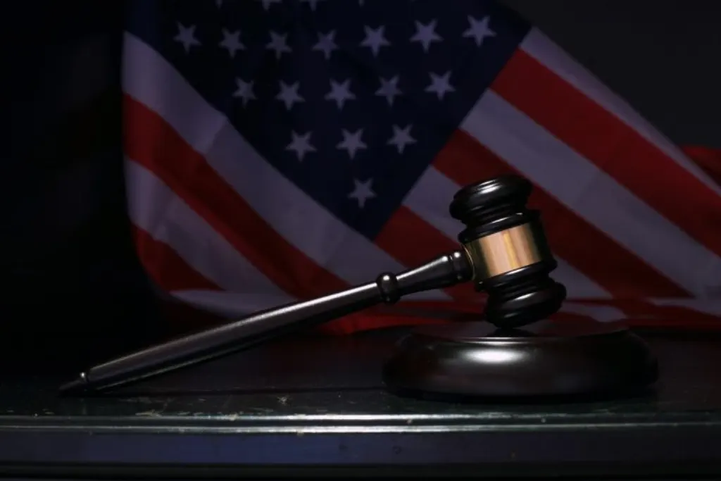 découvrez tout sur les poursuites antitrust : définitions, exemples, implications légales et impact sur les entreprises.