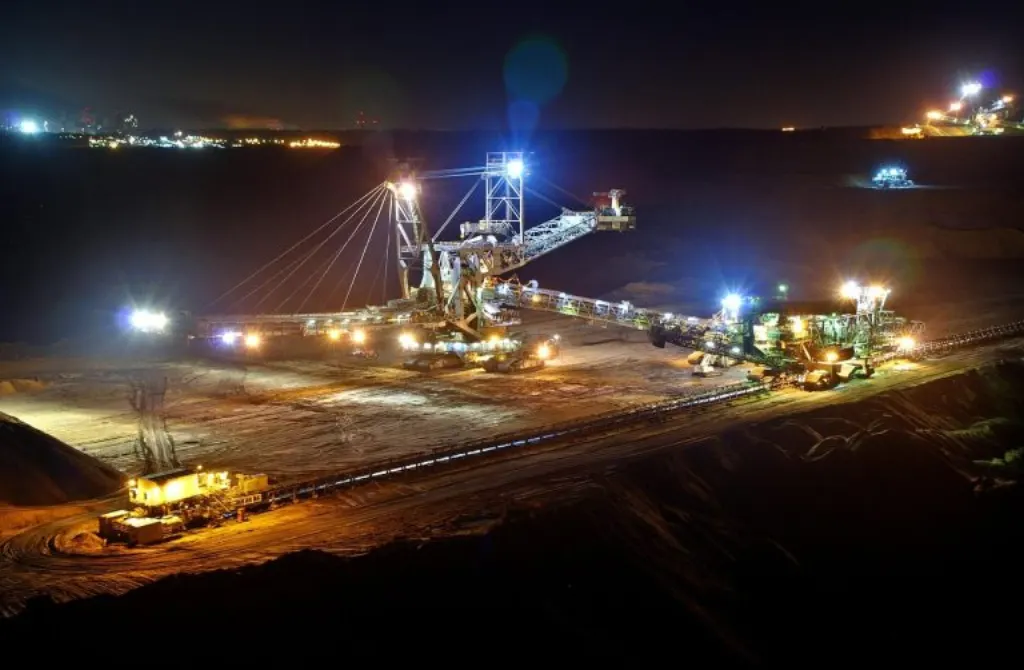 découvrez tout sur les résidus miniers : gestion, impact environnemental et techniques de réhabilitation des déchets issus de l'extraction minière.