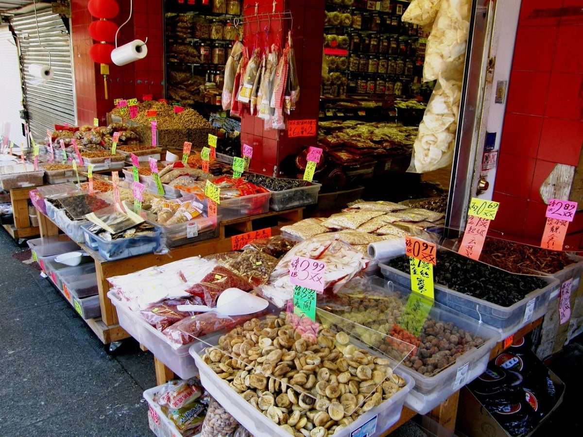 découvrez notre asian market proposant une vaste sélection de produits asiatiques authentiques : épices, sauces, snacks, et bien plus pour savourer les saveurs de l'asie chez vous.